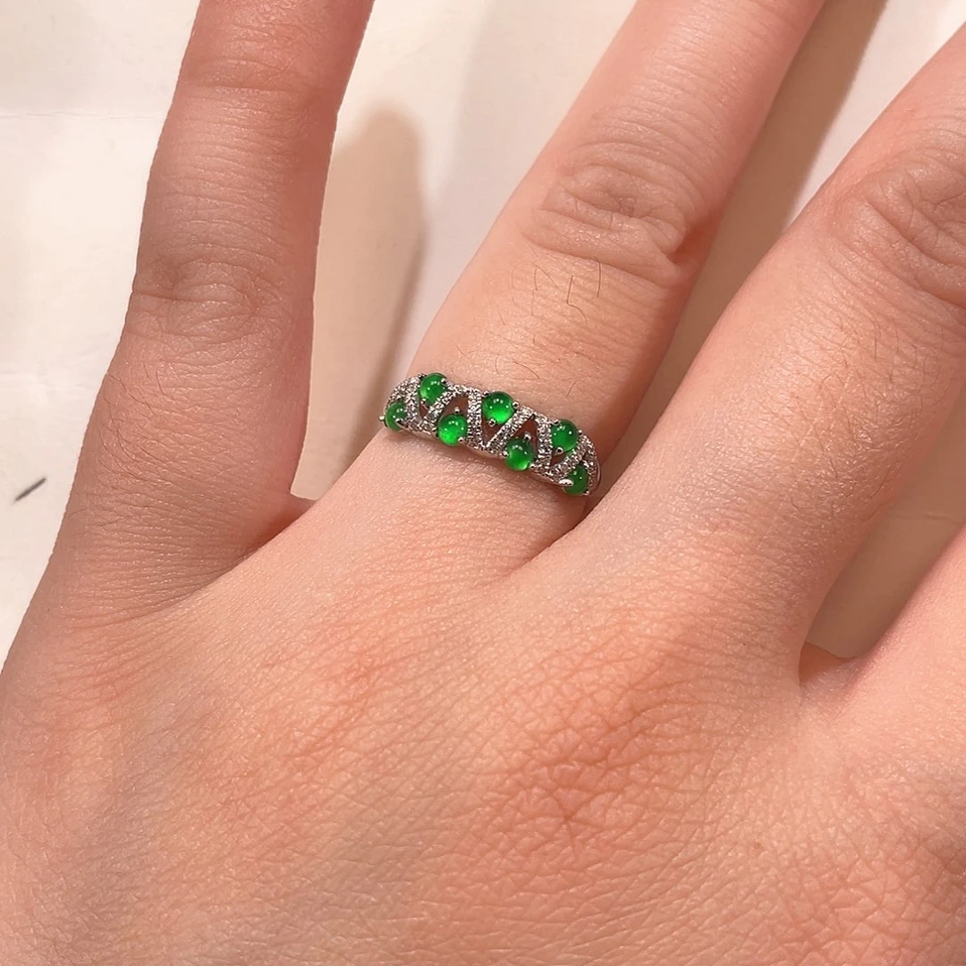 翡翠18K金镶嵌戒指南非钻