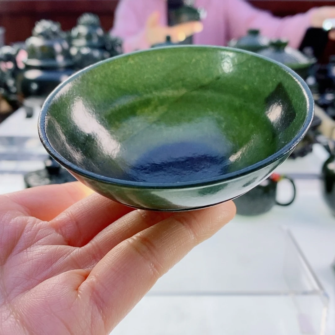 和田玉（青玉）摆件未镶嵌微瑕