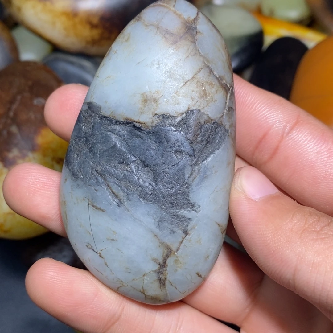 和田玉未镶嵌珠宝奇石