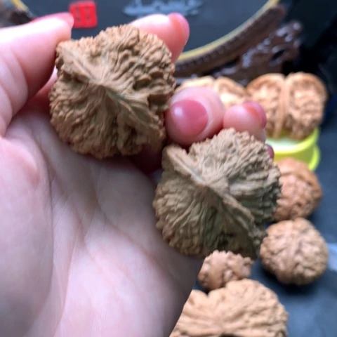 文玩核桃吊坠满天星