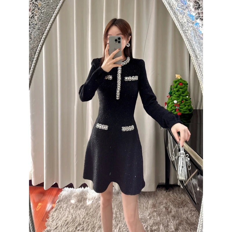 008【心动降临】小香风手工钻饰黑色亮片针织气质收腰连衣裙女
