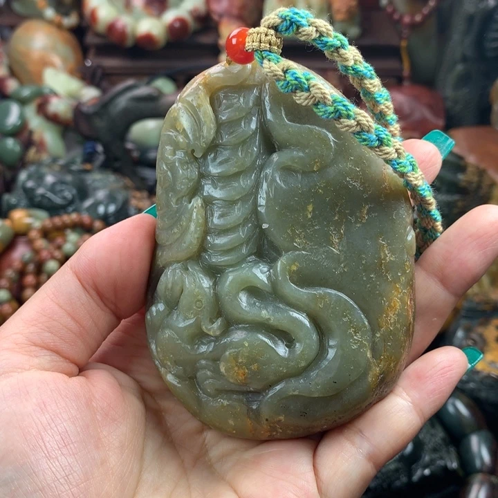 岫岩河磨玉（透闪石质玉）把件未镶嵌