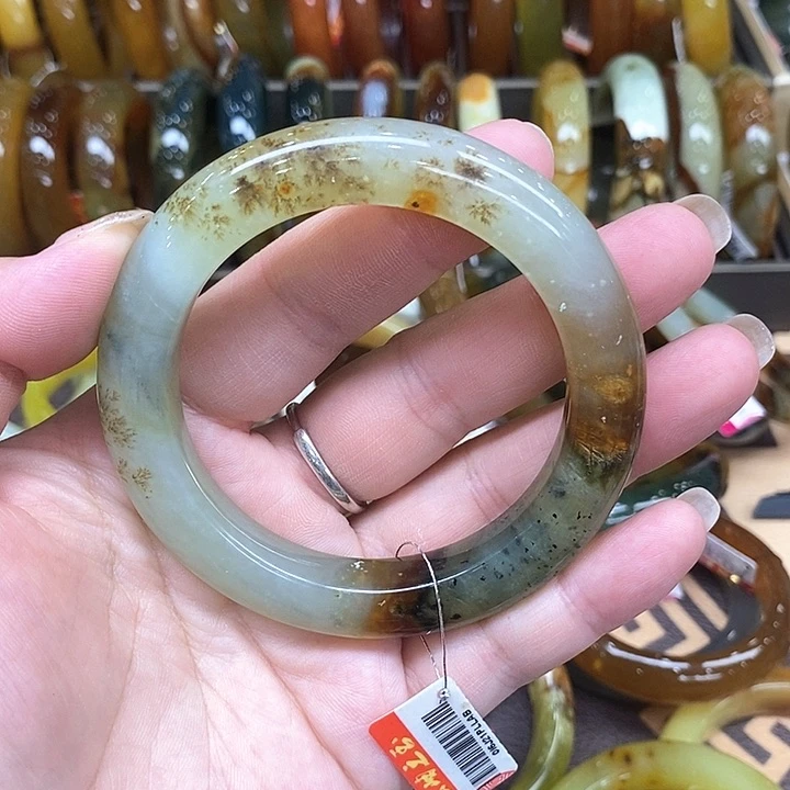 未镶嵌透闪石-蛇纹石玉手镯山*1