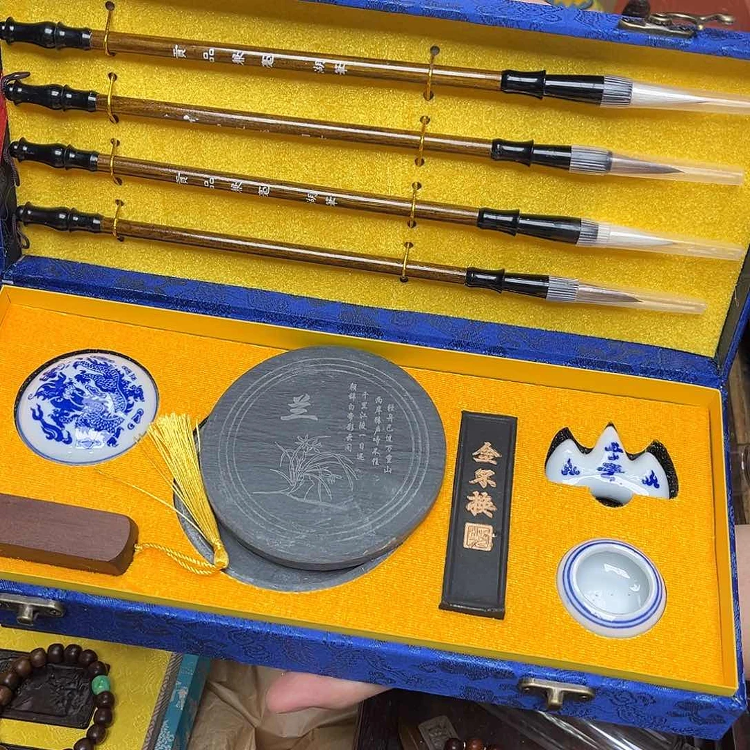 大叶紫檀（黑酸枝木类）