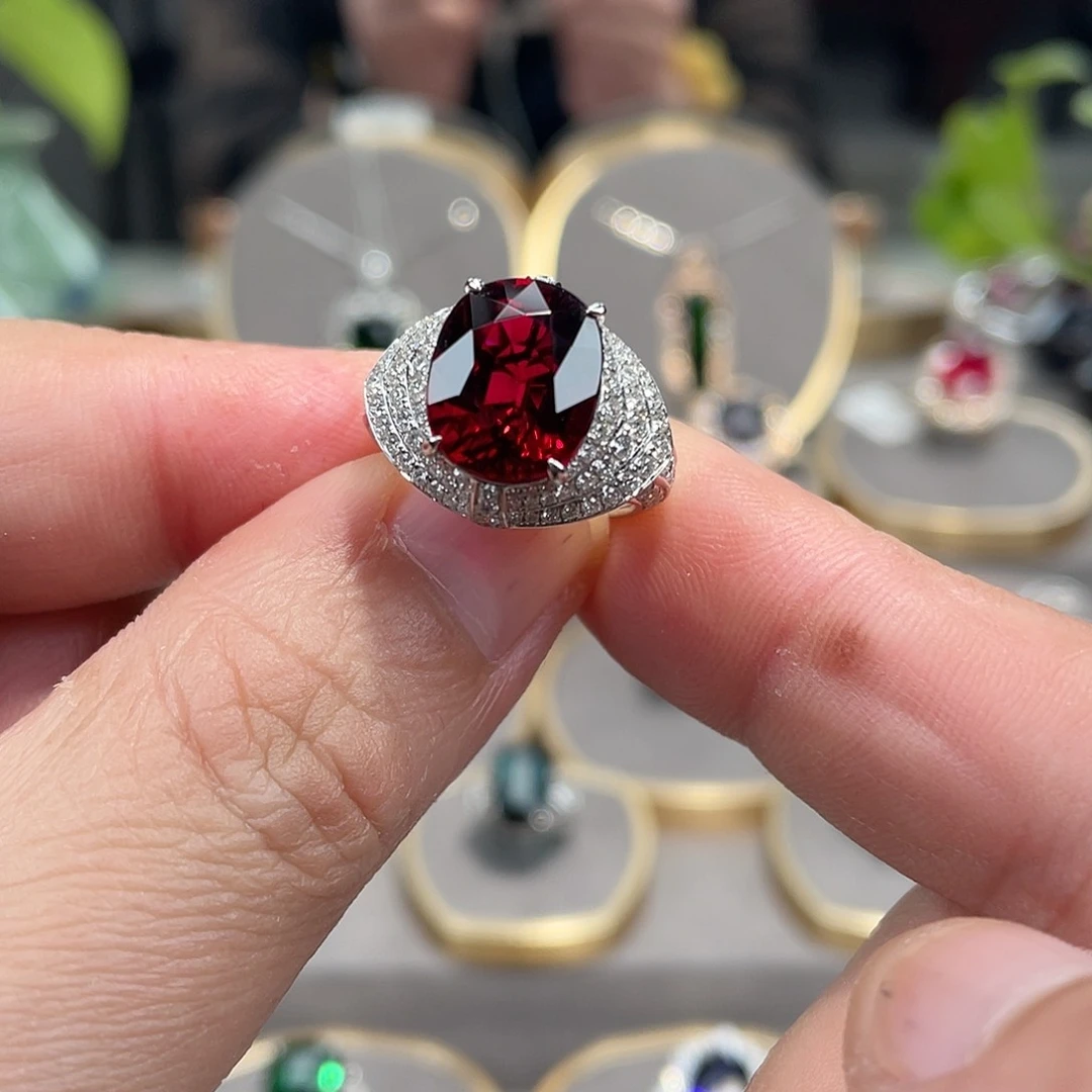 碧玺戒指18K金镶嵌5.55ct