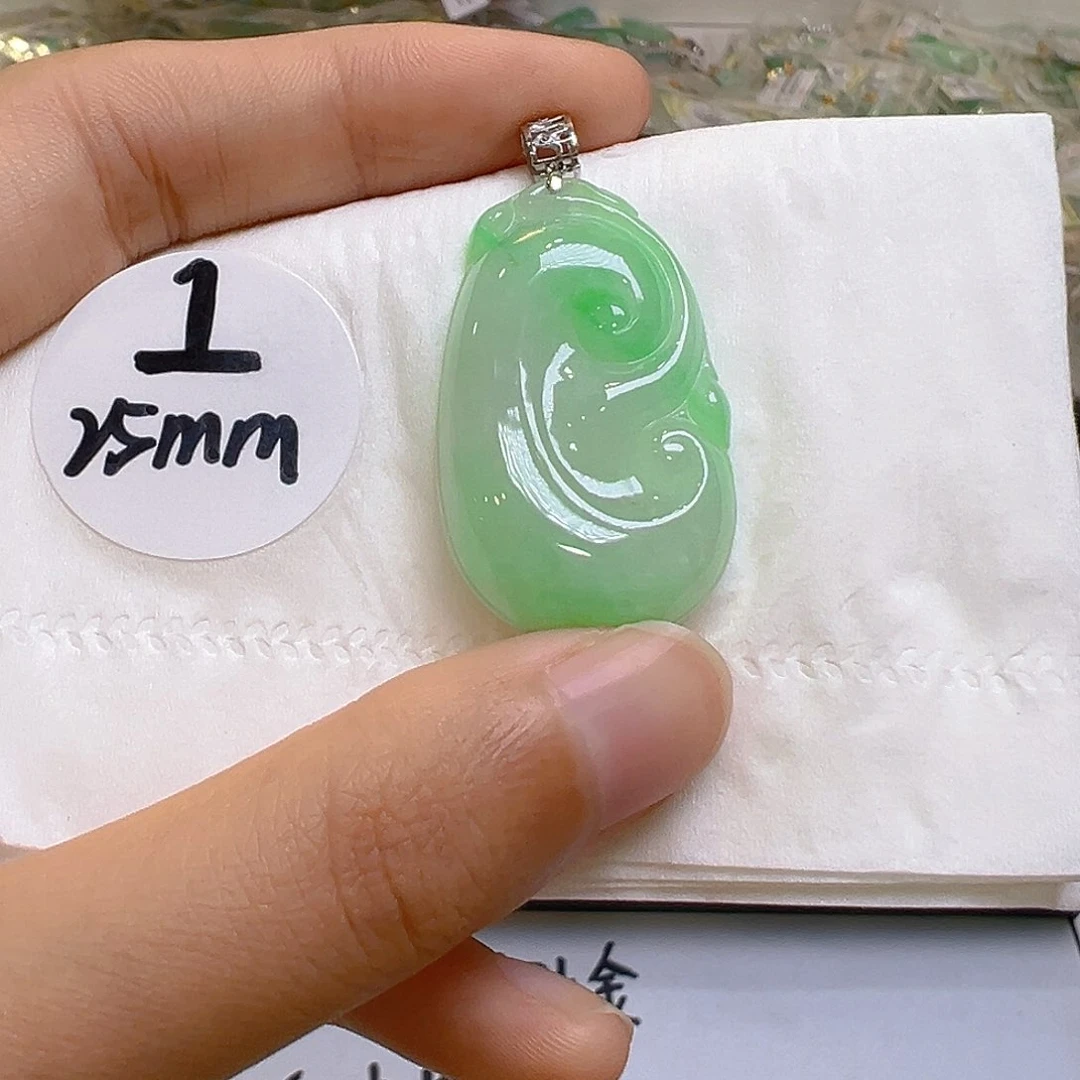 翡翠18K金镶嵌吊坠(不含链)我