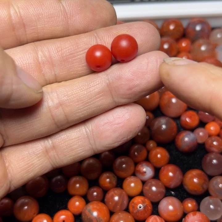 南红玛瑙未镶嵌珠宝奇石432圆珠两个