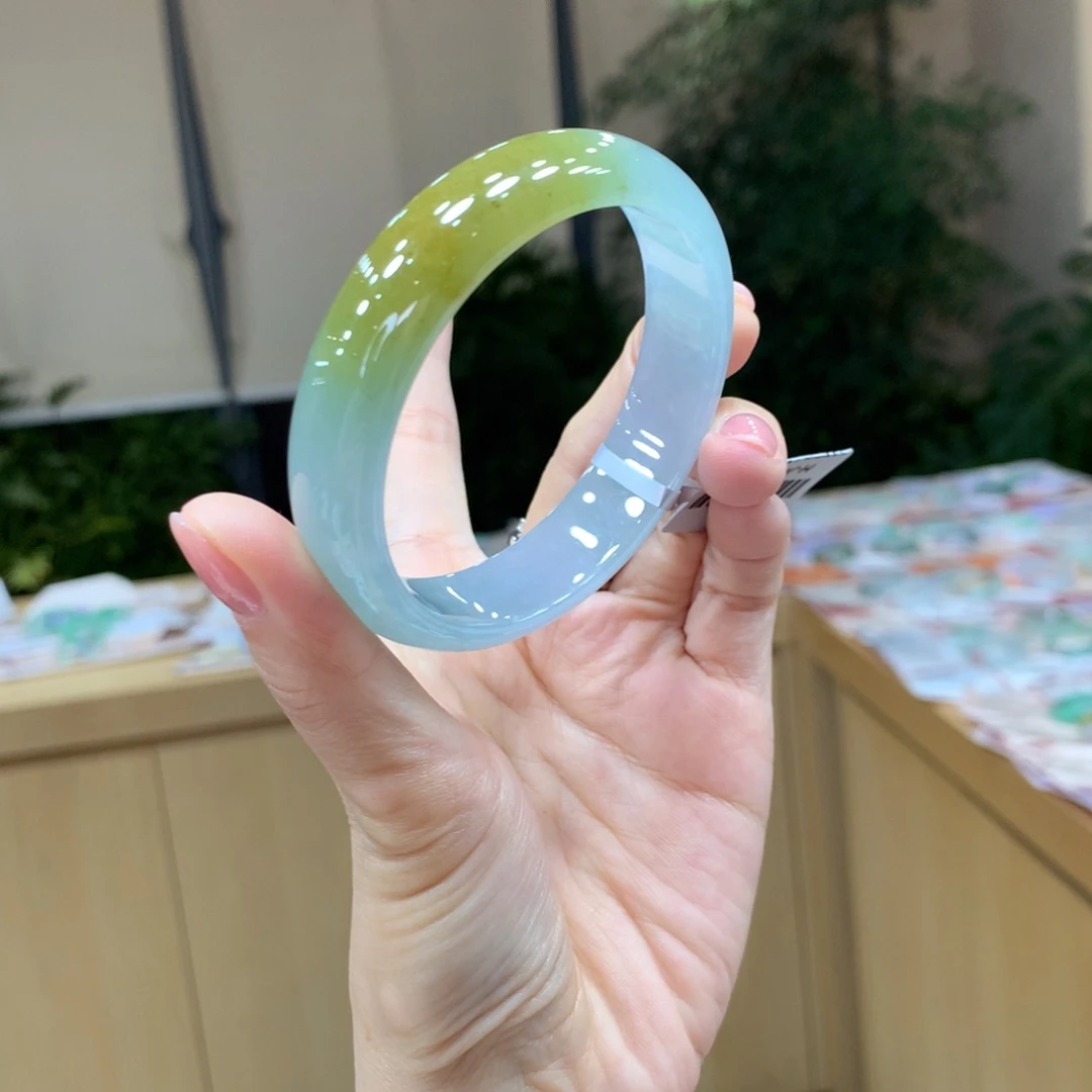 未镶嵌手镯翡翠不退不换