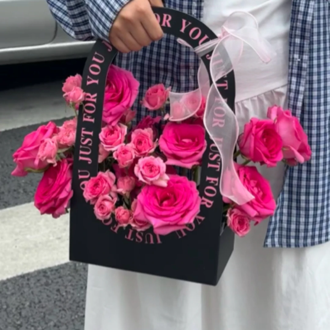 2.14情人节浪漫的故事「玫瑰多头玫瑰混搭手提盒」生日送女朋友闺蜜