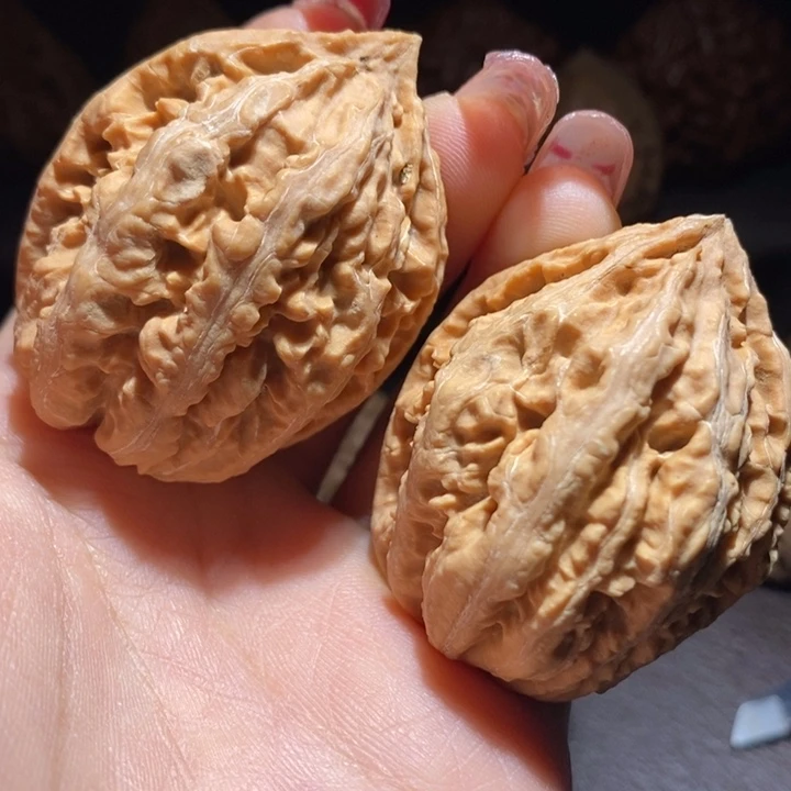 文玩核桃把件东北楸子16