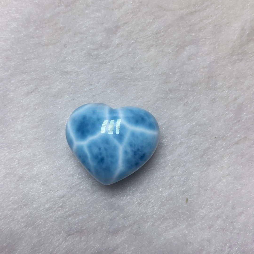 针钠钙石（海纹石）未镶嵌颈饰