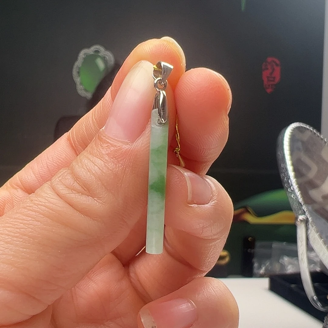 银S925镶嵌翡翠耳饰