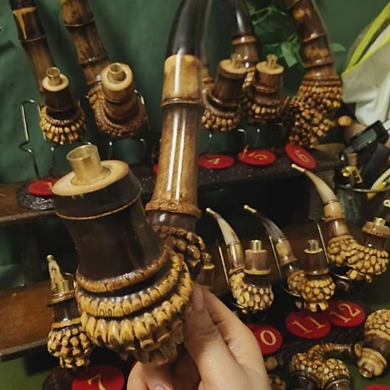 以***，贵州特色竹根烟斗工艺品手把件