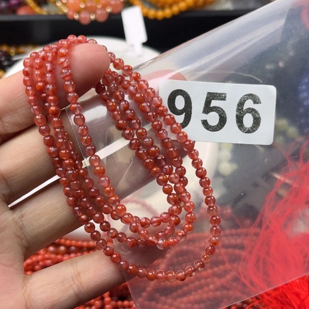 南红玛瑙未镶嵌珠宝奇石