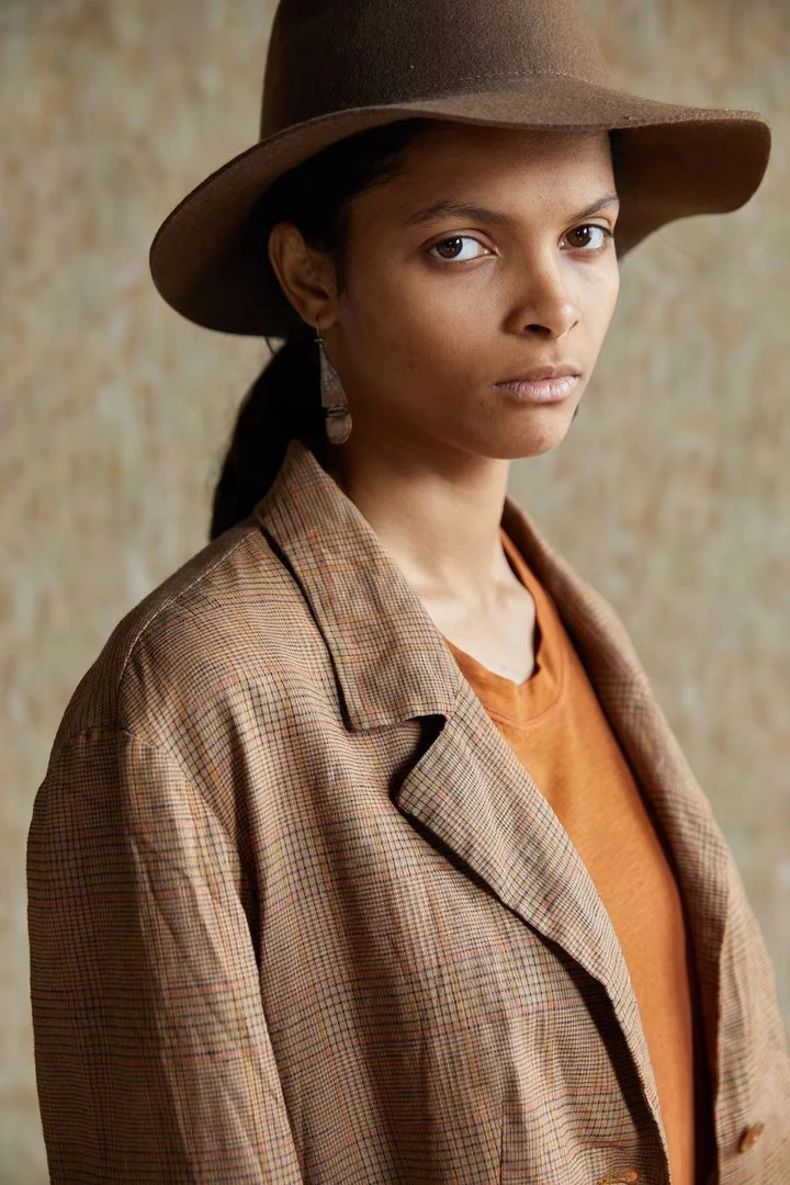 左岸迷香2025春夏复古短外套草木染