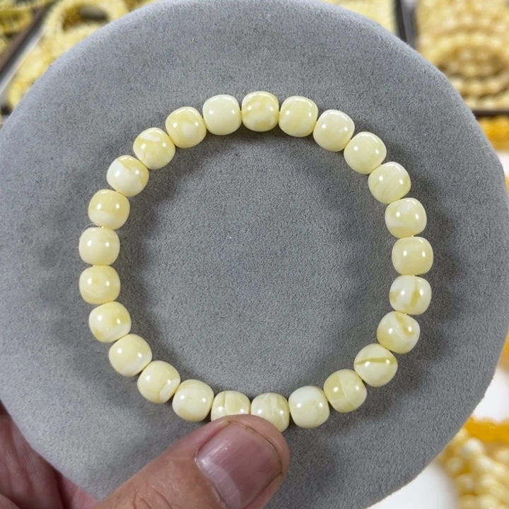 未镶嵌蜜蜡手串吃***?纯天然俄料白蜡极限弧高桩8.5*8