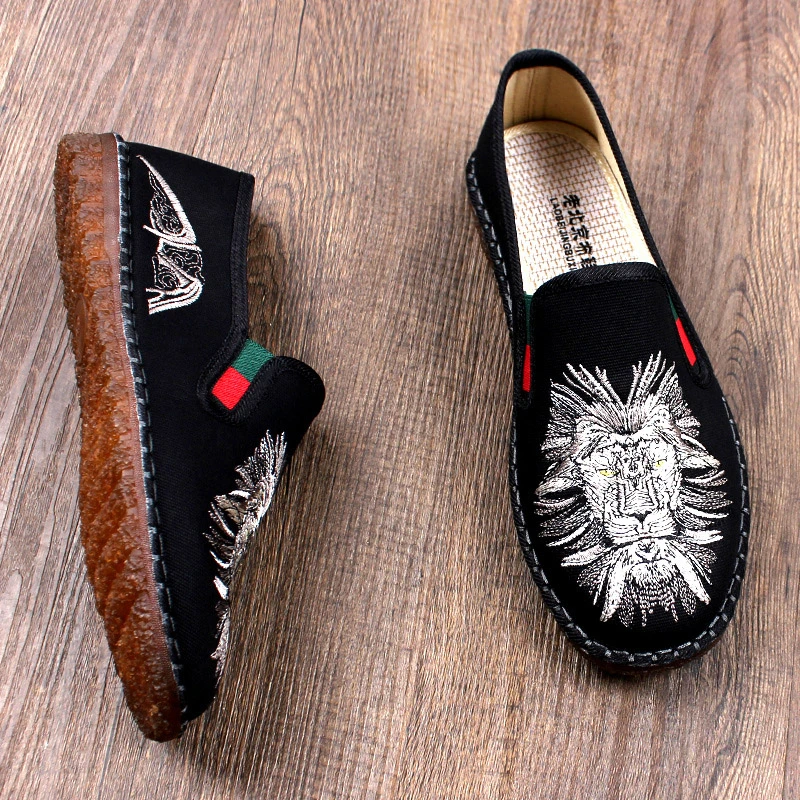 夏季新款老北京布鞋男软底透气一脚蹬耐磨防滑牛筋底刺绣休闲工作