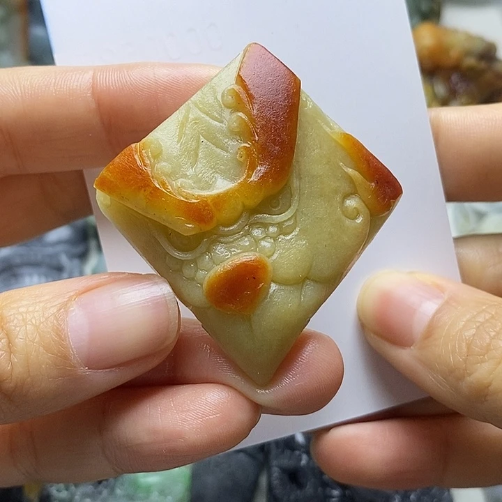 定制翡翠未镶嵌毛货