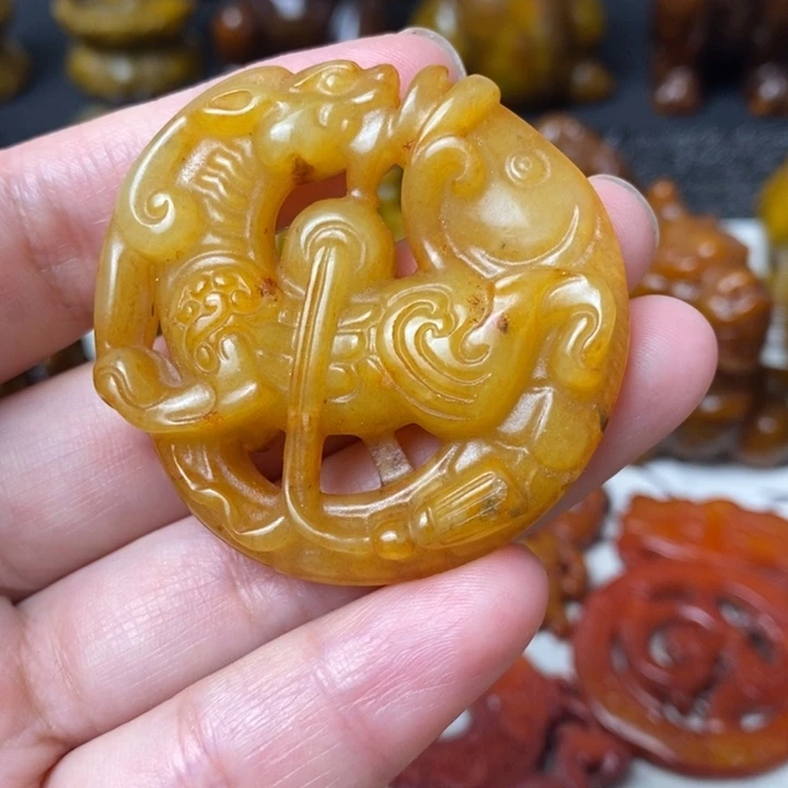 未镶嵌蛇纹石玉颈饰73