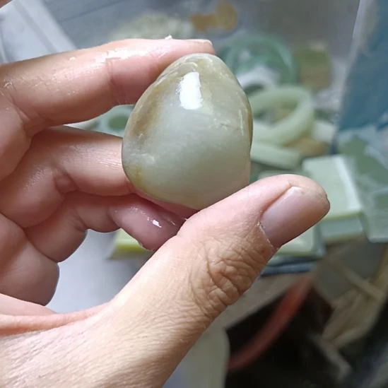 和田玉未镶嵌珠宝半成品