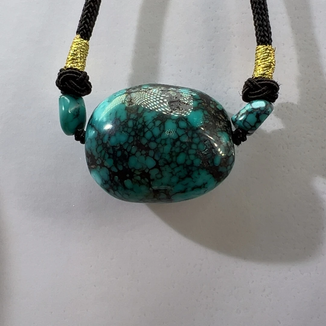 绿松石未镶嵌挂件