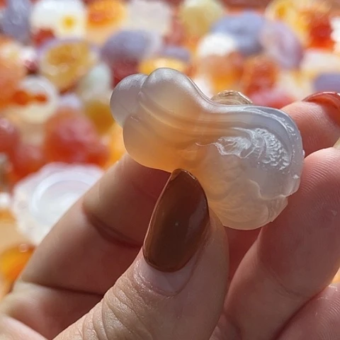 未镶嵌颈饰玛瑙/玉髓山****版