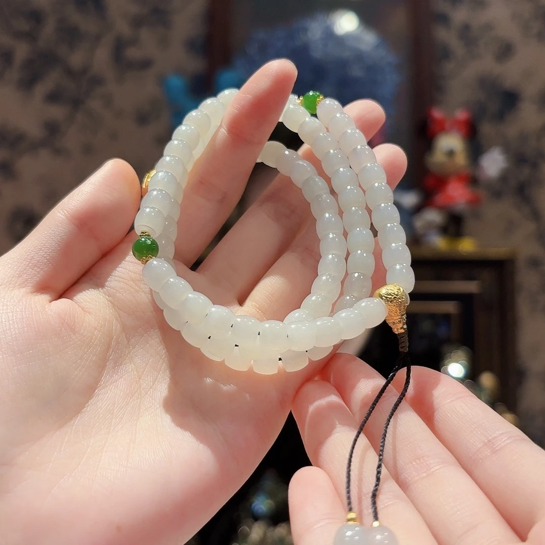 和田玉未镶嵌颈饰多样性发其一