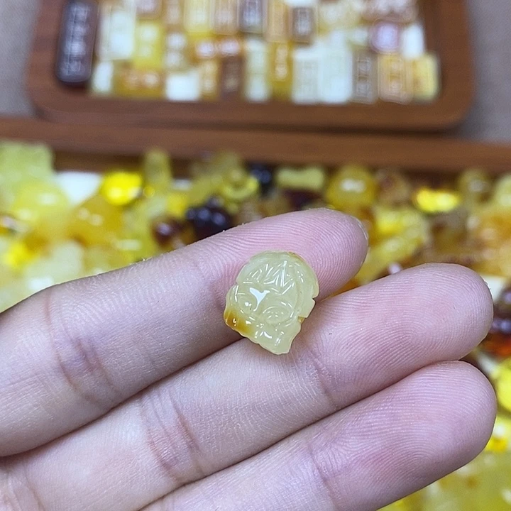吊坠橄榄核小貔貅11