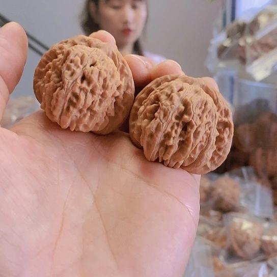 【闪购商品】把件文玩核桃41.5四座楼红皮