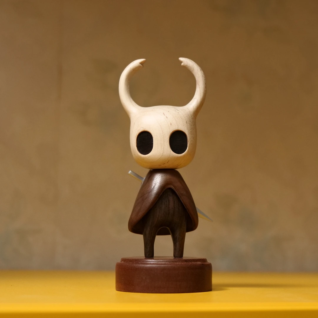 纯实木空洞骑士木雕桌面摆件潮玩手办礼物
