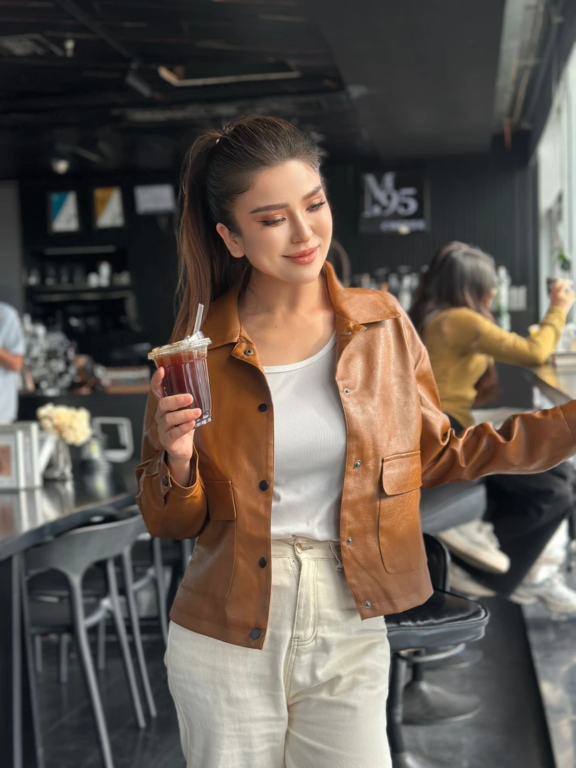 【只卖疆内】2025新款网红龟裂纹长袖修身型短款皮衣加厚百搭气质范