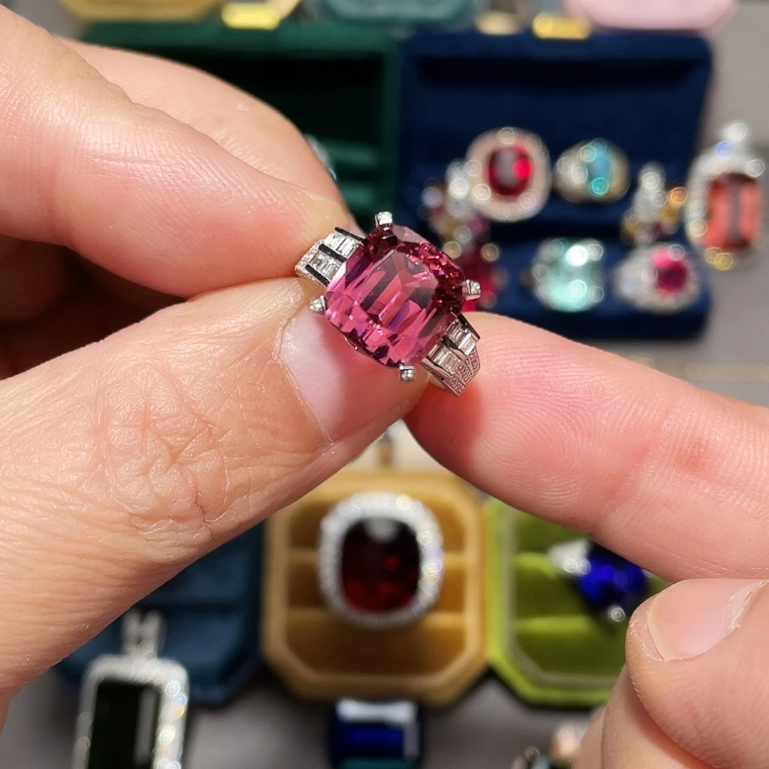 18K金镶嵌戒指碧玺8.19ct