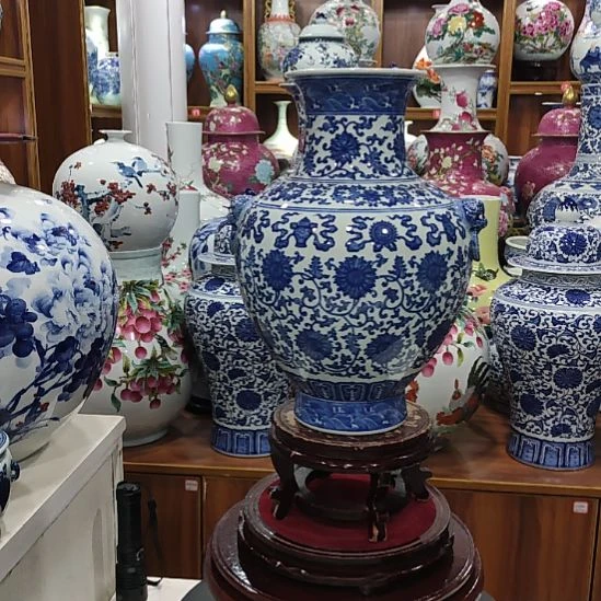 瓷片景德镇陶瓷青花缠枝莲双耳瓶