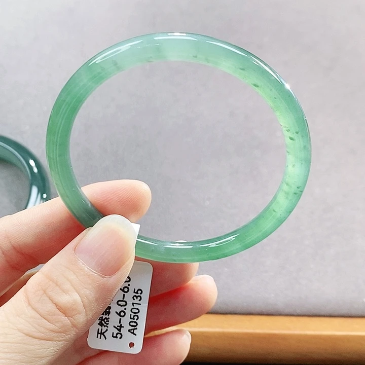 【闪购商品】未镶嵌手镯翡翠