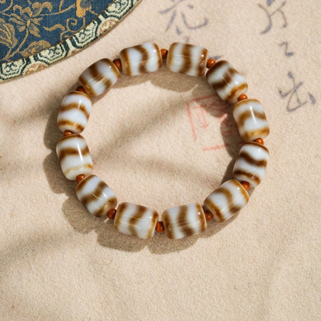 全牙牙珠珠玛瑙手串LJZ0091