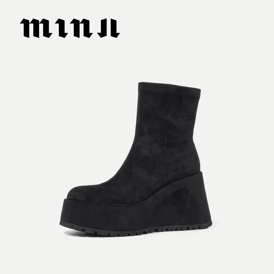 知足敏儿原创新款百搭厚底防水台时尚弹力靴松糕底袜靴 58133-1