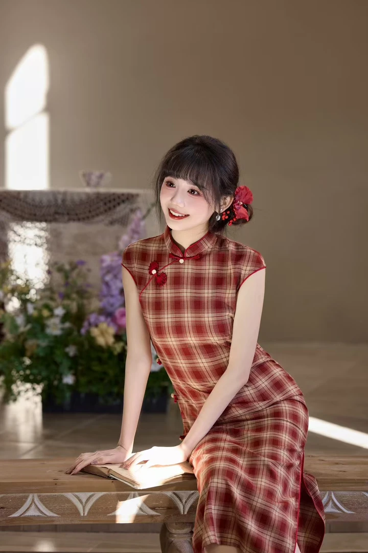 少女格子改良旗袍女2025夏季新款复古年轻文艺民国中式日常连衣裙