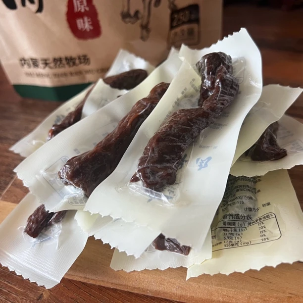 内蒙古特产风干手撕牛肉干即食七成干健身独立解馋追剧必备零食