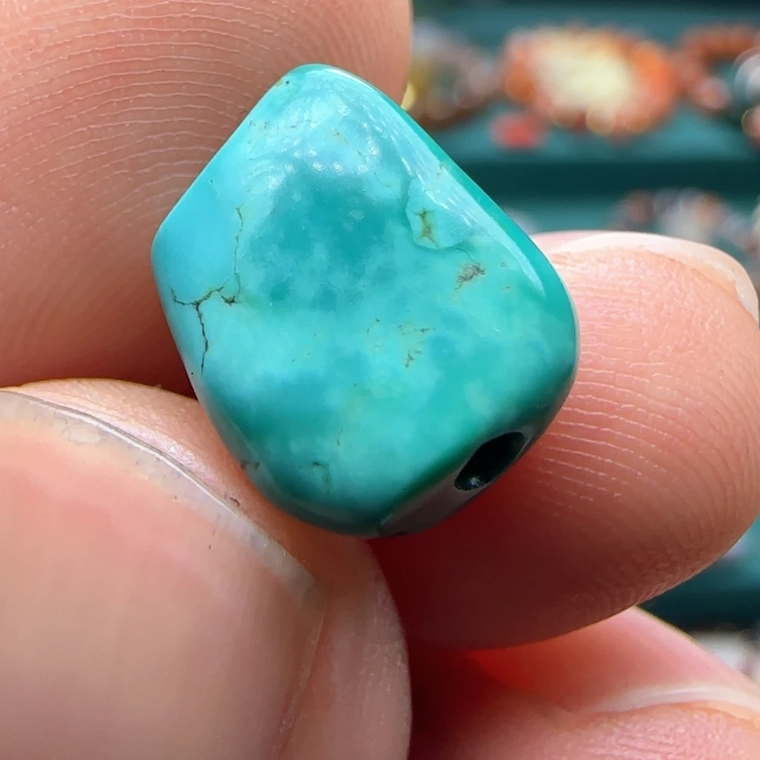 只买单纯的吊坠，没带链子，属的性质。无