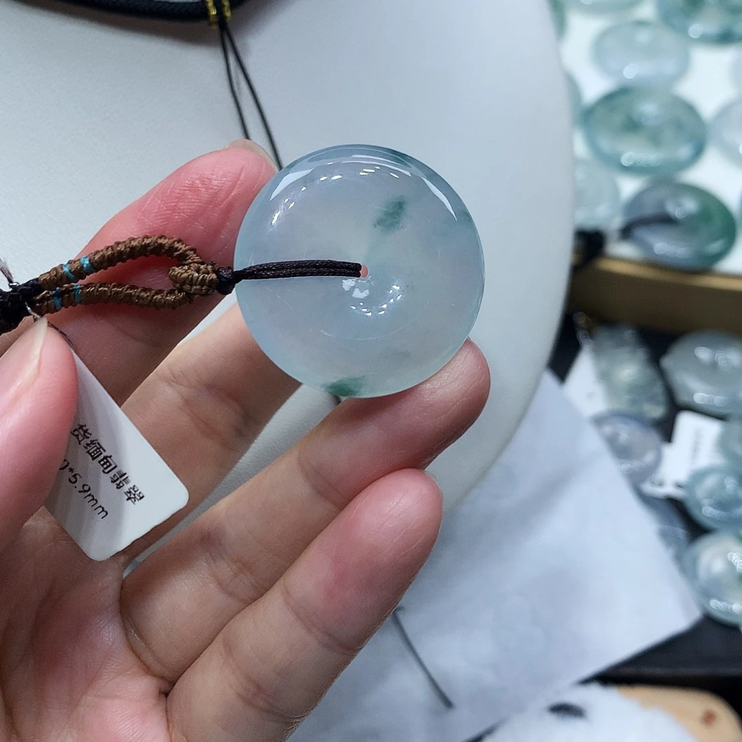 翡翠未镶嵌颈饰编号24，27/5.9