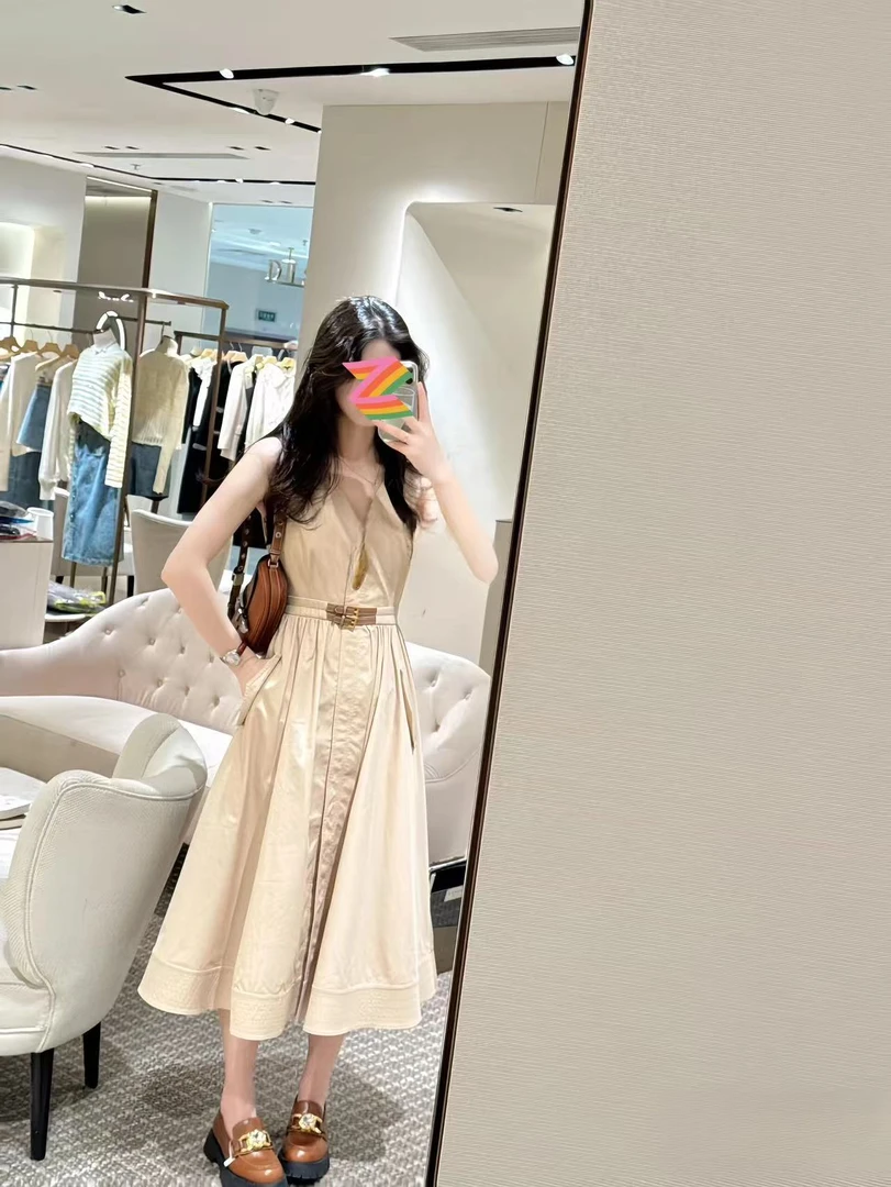 冷淡系独特别致卡其色无袖连衣裙子女款2025新款夏季轻奢高级感