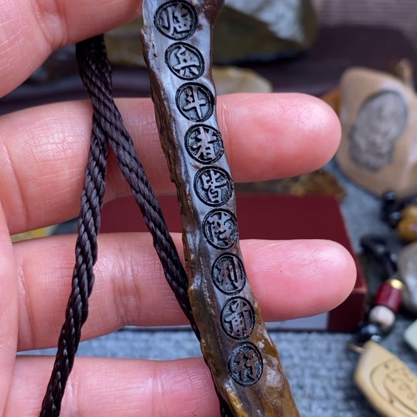 【闪购商品】原石雕刻手把件