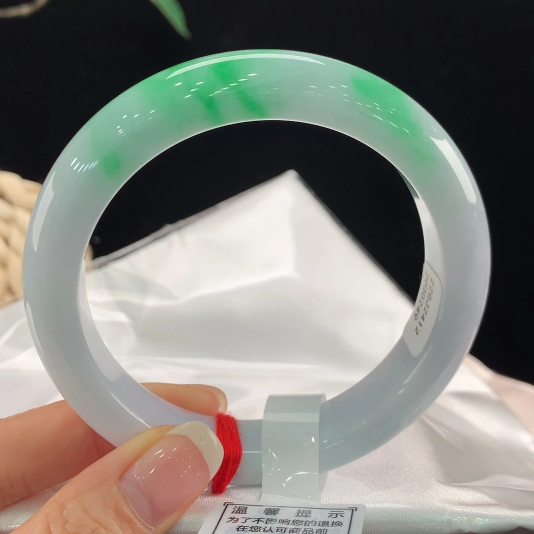 翡翠手镯未镶嵌111-0249