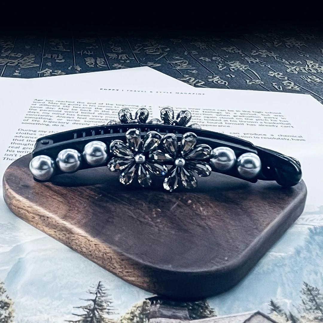 4009时尚简约花朵香蕉夹