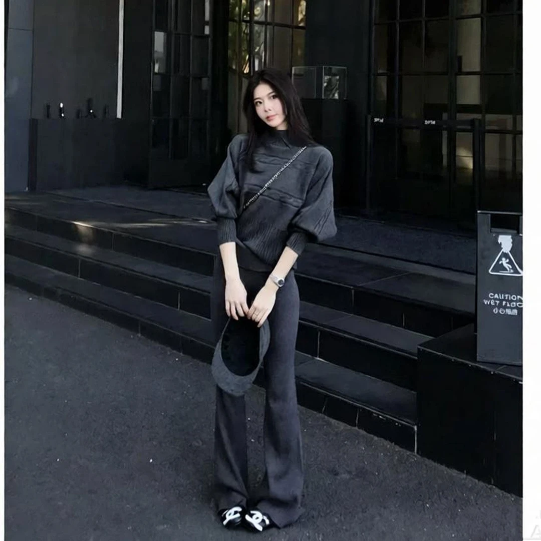 秋冬流行穿搭一整套女2025新款韩版翻领针织衫百搭休闲裤两件套