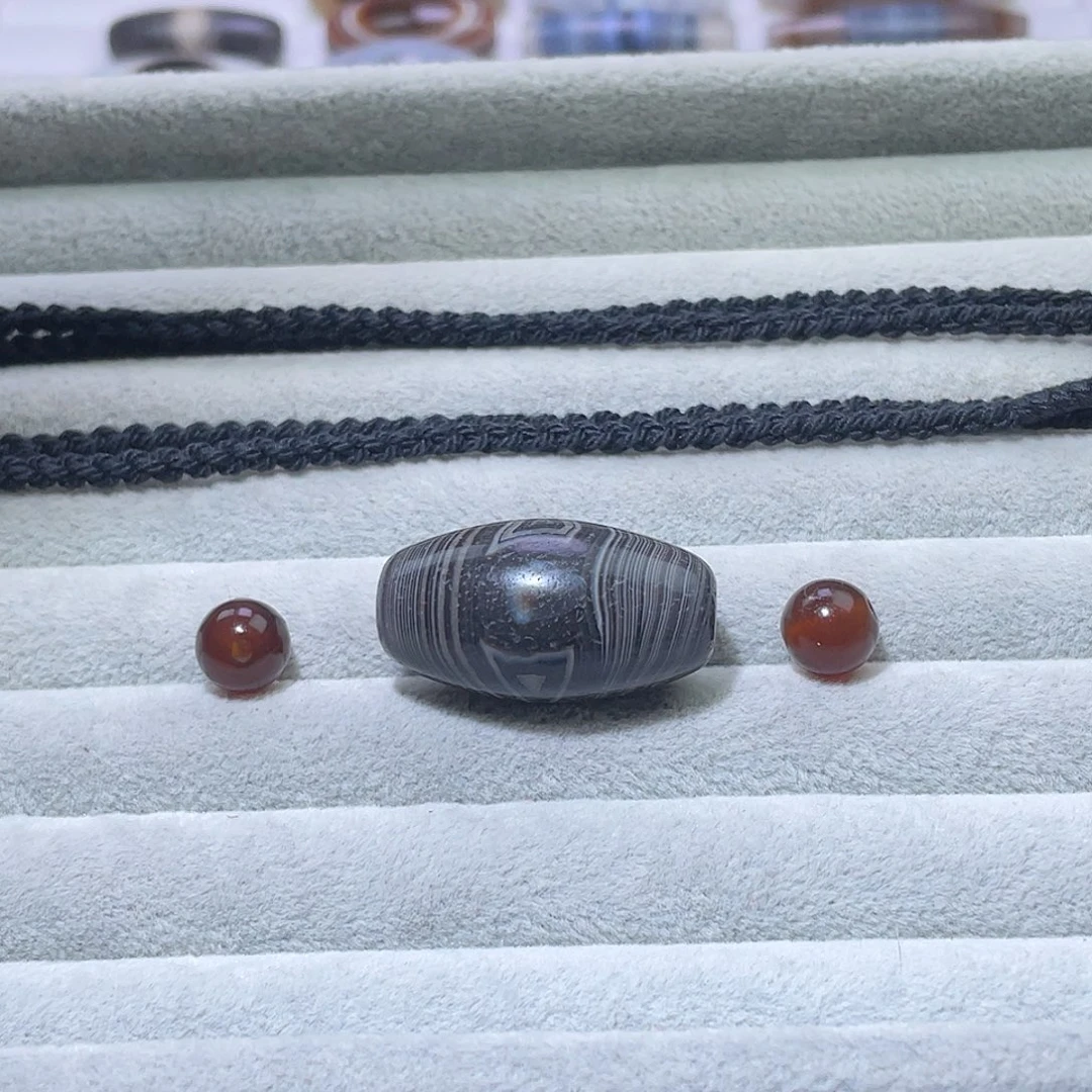 吕***兄玛瑙/玉髓未镶嵌珠宝半成品