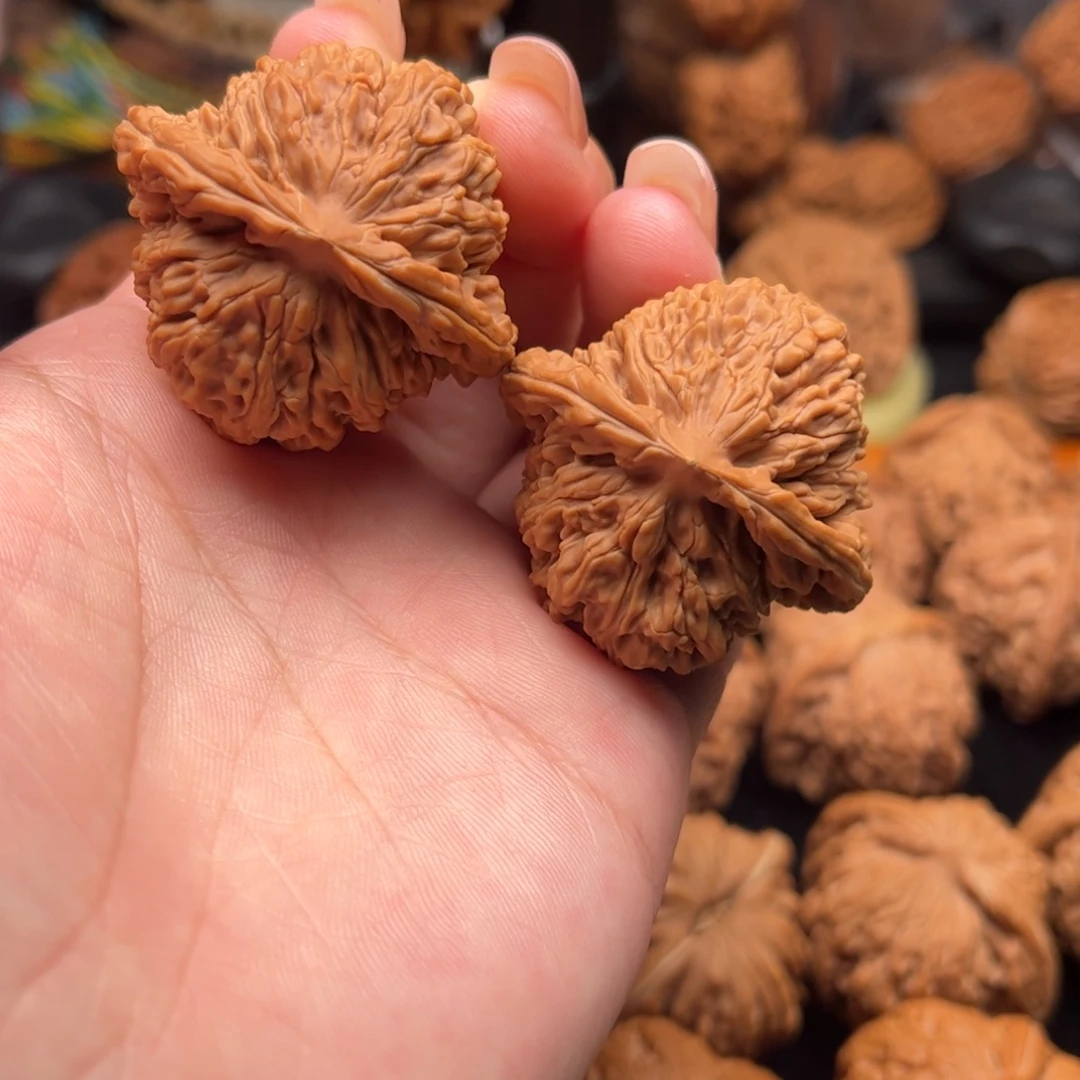 把件核桃三角楼40