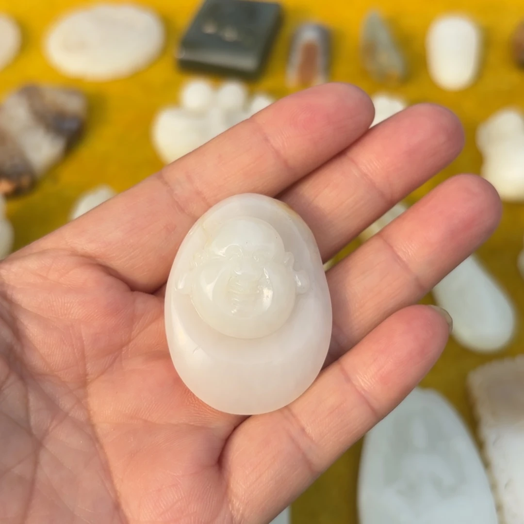 和田玉（糖玉）未镶嵌颈饰