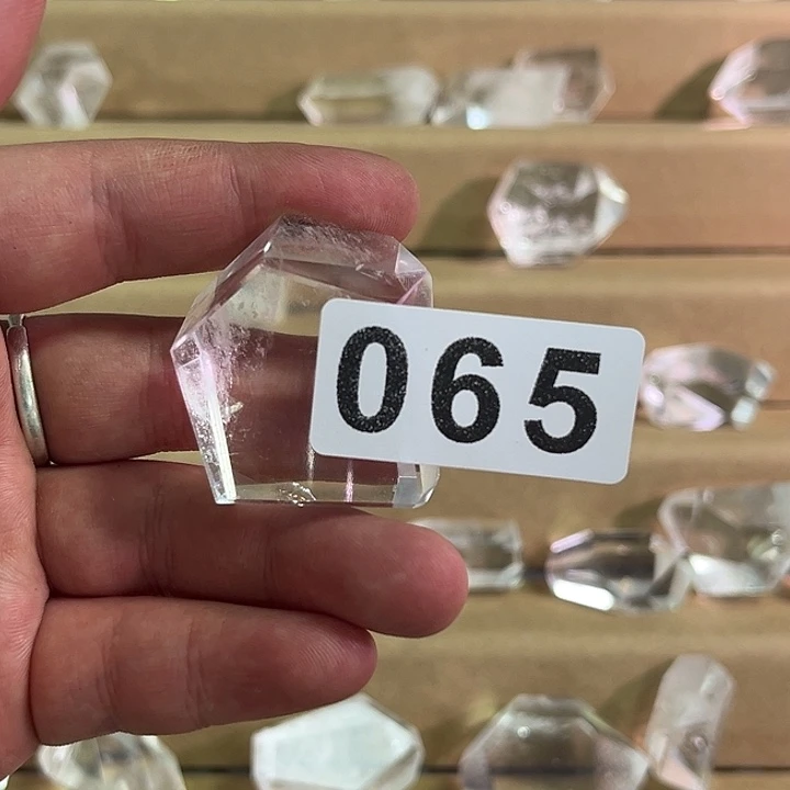 未镶嵌水晶大型摆件（非配饰）星****e