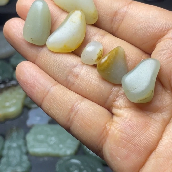 未镶嵌和田玉珠宝半成品